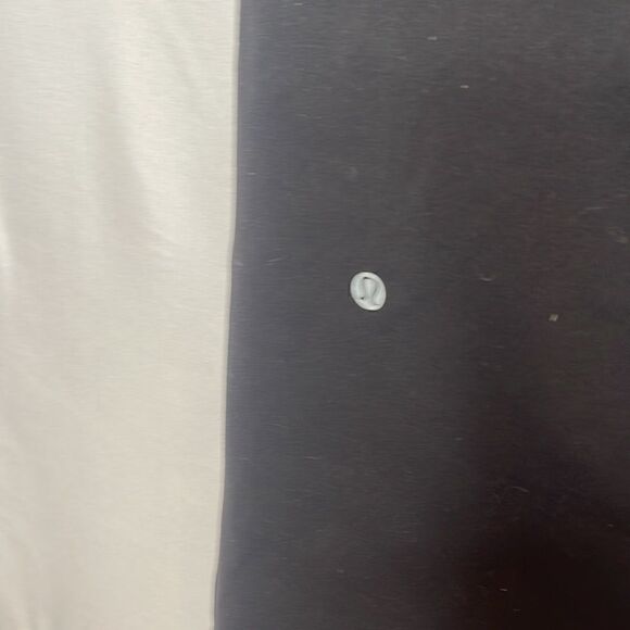 Lululemon Wunder Under Purple Stripe Astro Pants. Size 6. - Picture 6 of 8